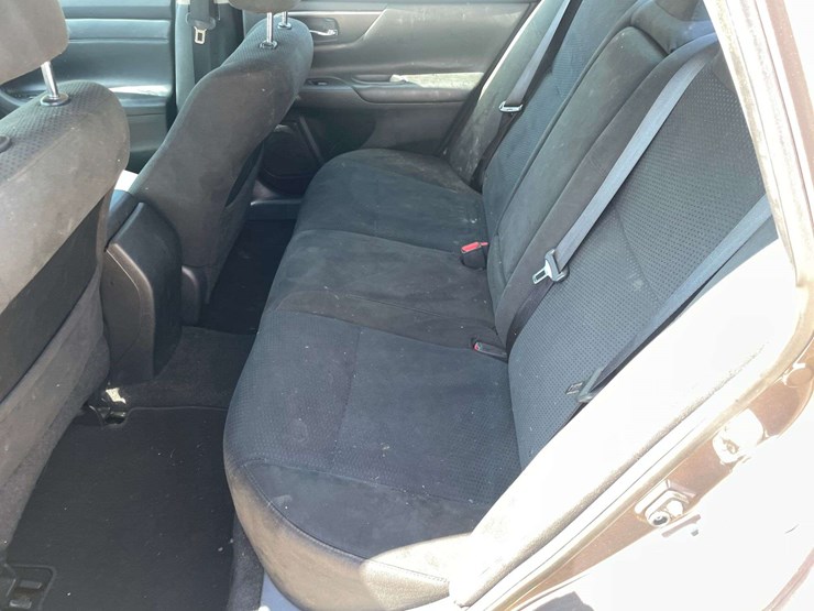 2015-nissan-altima-s-4-door-sedan-(149,037-miles)-image-14