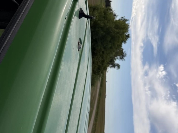 2011-john-deere-9770-sts-image-86