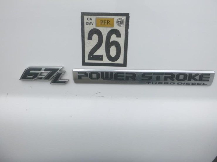 2016-ford-f650-xlt-image-21
