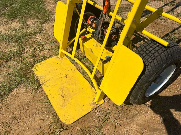 the-jolly-dolly-inflatable-hand-truck-image-8