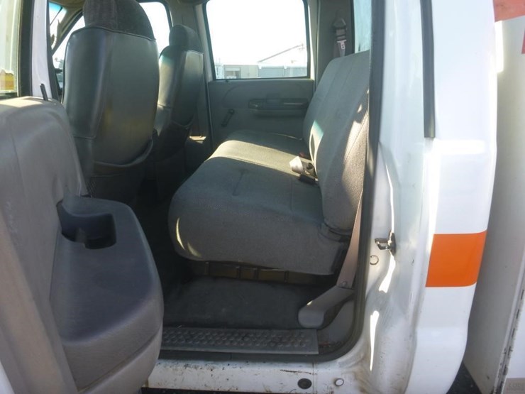 2001-ford-f350-image-8