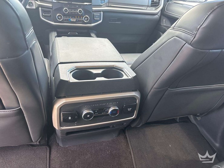 2023-ford-expedition-image-20