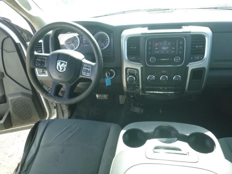 2019-dodge-1500-image-10