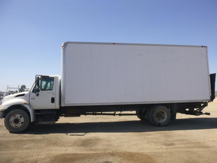 2005-international-durastar-4200-image-6
