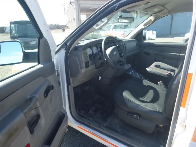 2005-dodge-ram-2500-image-5