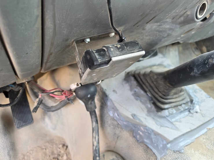 2005-ford-f550-image-54