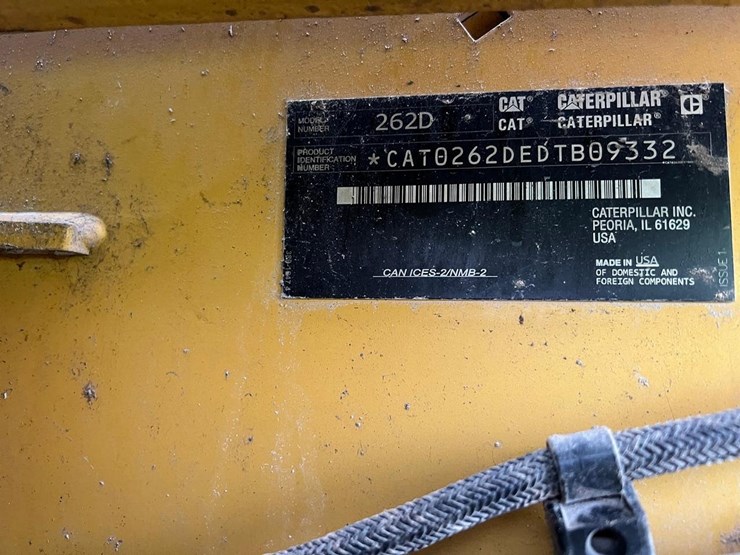 2018-caterpillar-262d-image-16