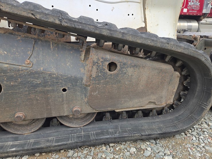 bobcat-t550-image-45