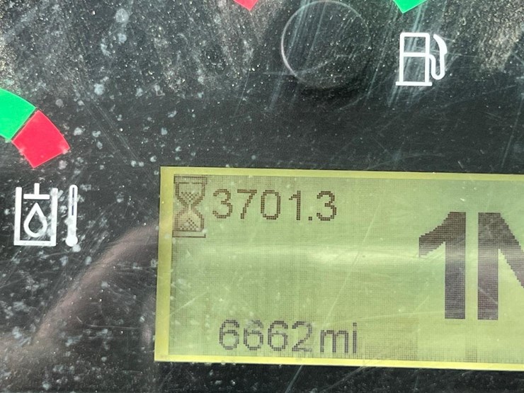 2018-caterpillar-908m-image-22