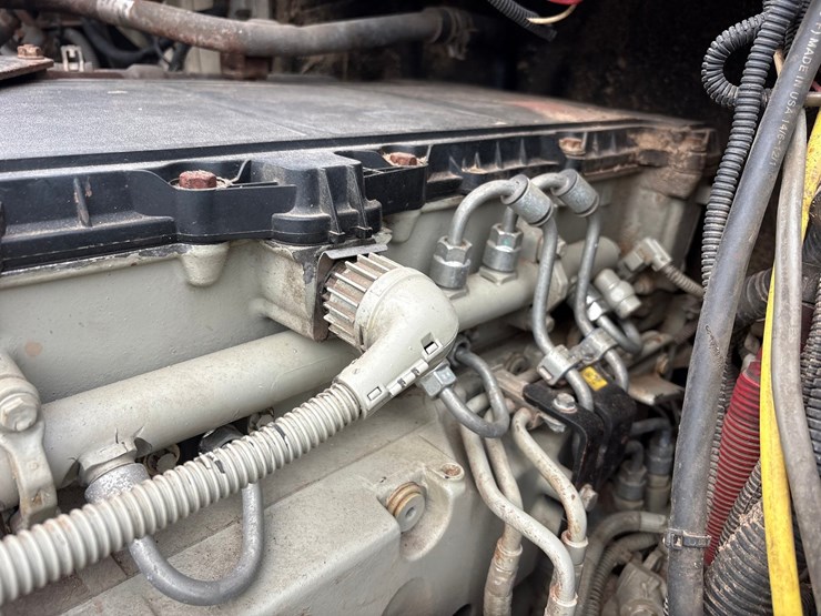 2013-western-star-4900sa-image-38