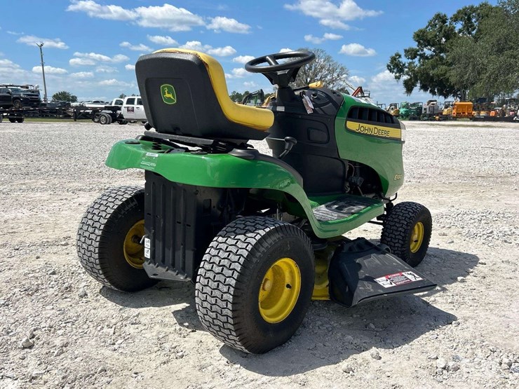 2019-john-deere-e100-42in-riding-mower-image-3
