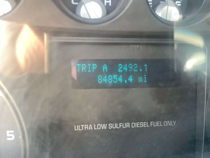 2011-ford-f750-image-27