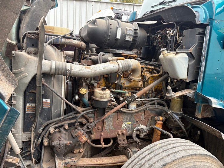 2009-caterpillar-c13-image-49