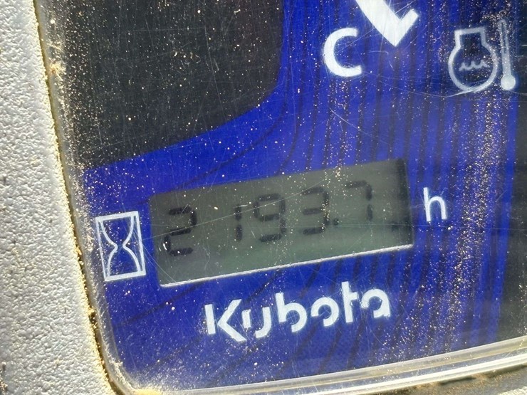 2018-kubota-svl75-image-10