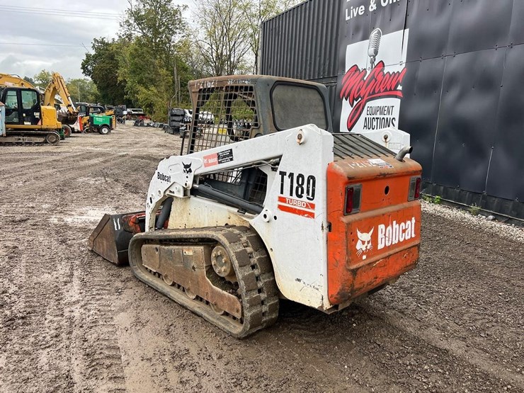 2004-bobcat-t180-image-4