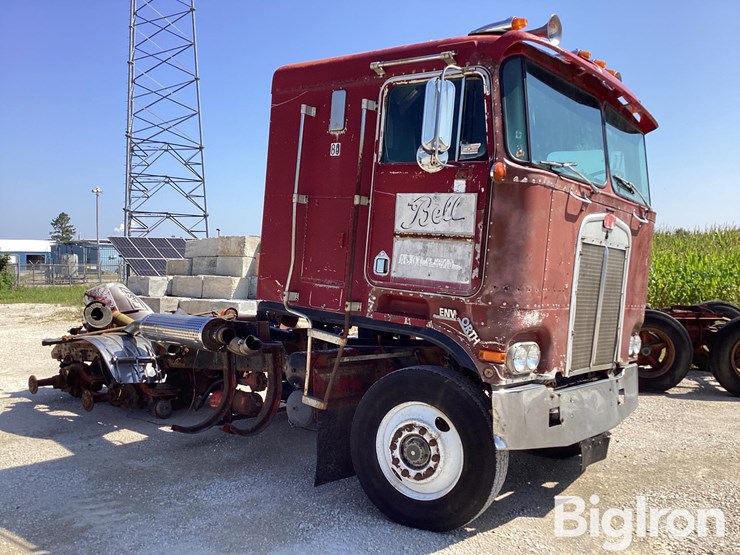1984-kenworth-k100-image-3