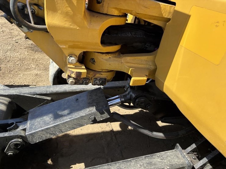 caterpillar-303e-cr-image-16