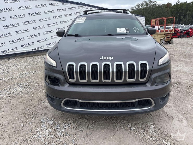 2017-jeep-cherokee-image-25