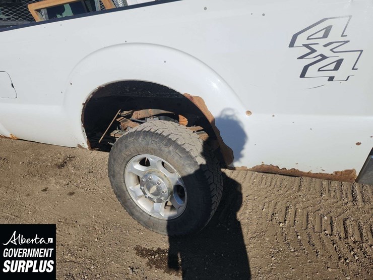 2013-ford-f350-image-34