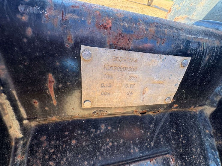 caterpillar-303-image-9