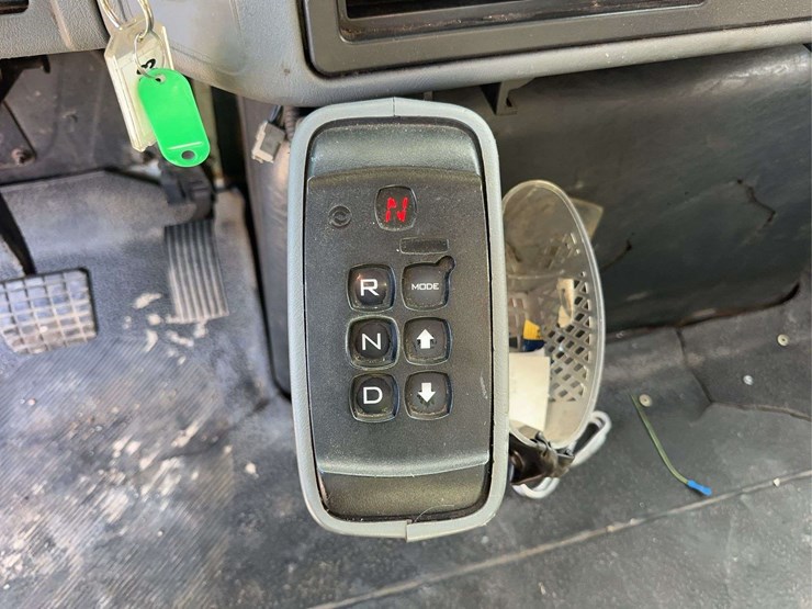 2003-international-durastar-4300-image-25