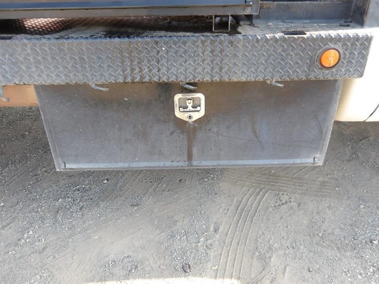 2016-ford-f550-xlt-image-12