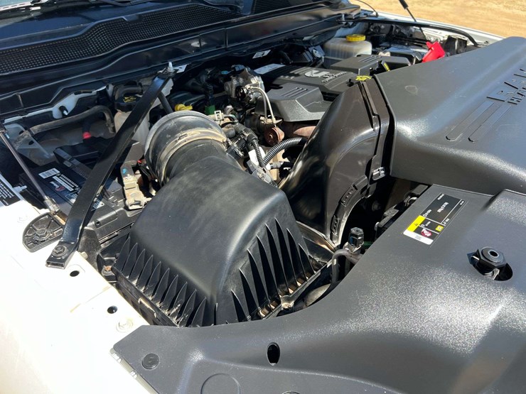 2022-dodge-2500-image-8