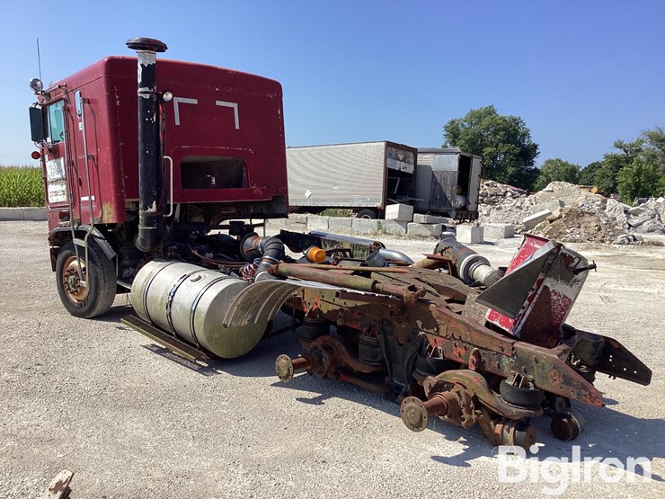 1984-kenworth-k100-image-7