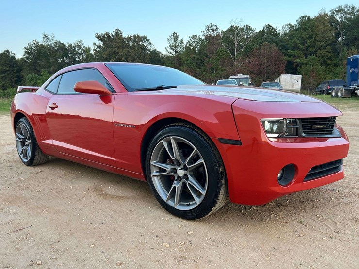 2010-chevrolet-camero-2lt-coupe-6-speed-manual-transmission-(189,646-miles)-image-4