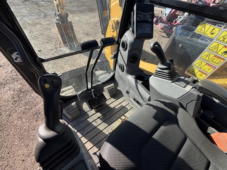2019-caterpillar-308cr-image-28