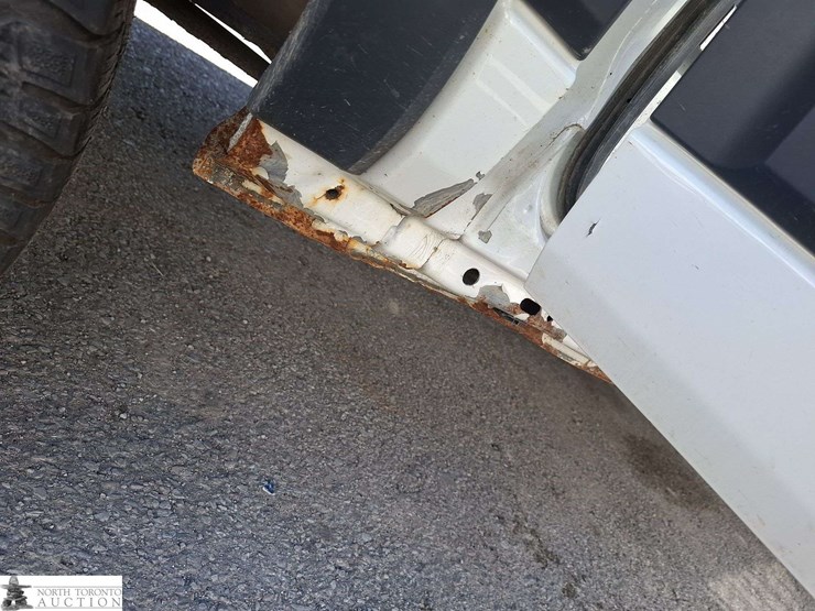 2016-ford-transit-image-29
