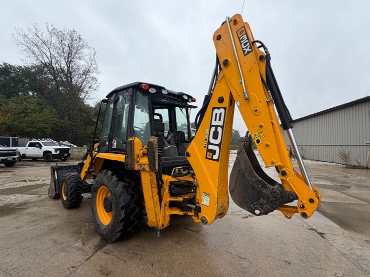 jcb-3cx-image-3