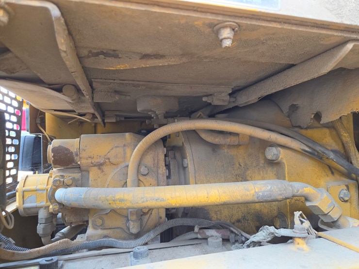 deere-772bh-image-39
