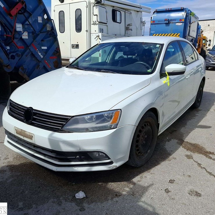 Non-Operable 2015 Volkswagen Jetta TDI Trendline Plus 4dr Sedan 6A