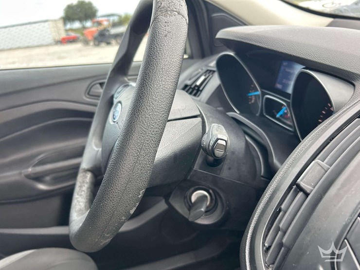 2015-ford-escape-image-16
