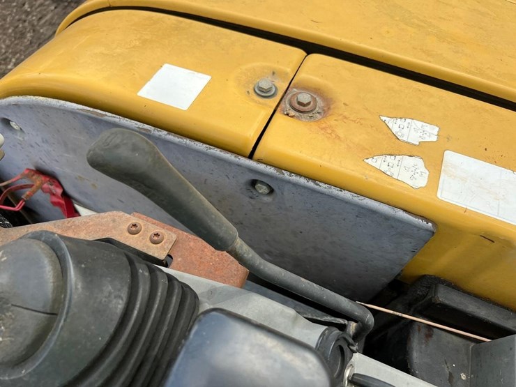 2012-caterpillar-303-image-21