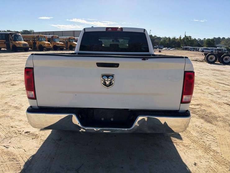 2017-dodge-1500-image-6