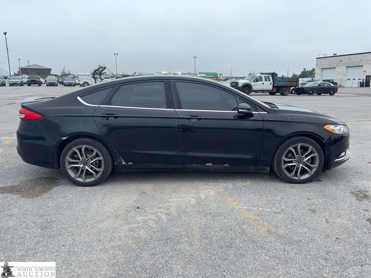 2017-ford-fusion-image-4