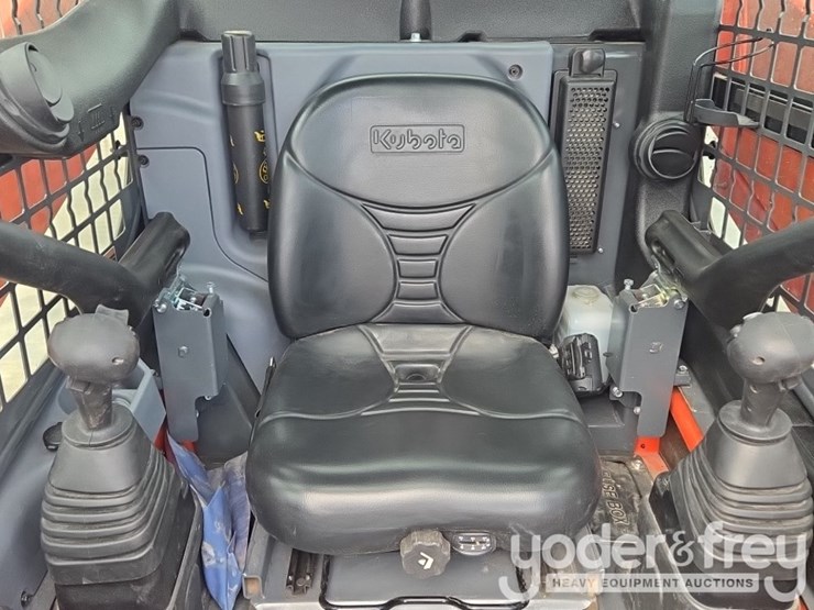 2024-kubota-ssv65-image-43