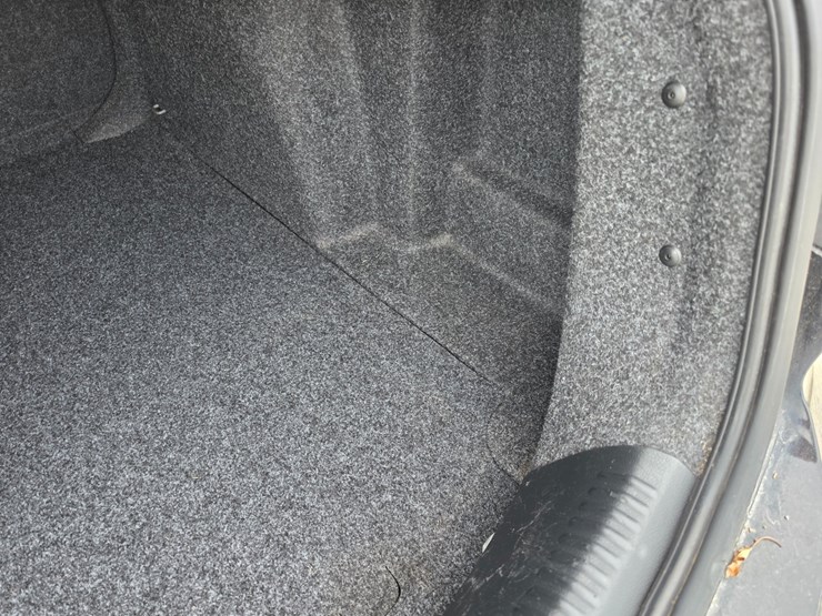 #25322-•-2017-volkswagen-jetta-passenger-car-image-61