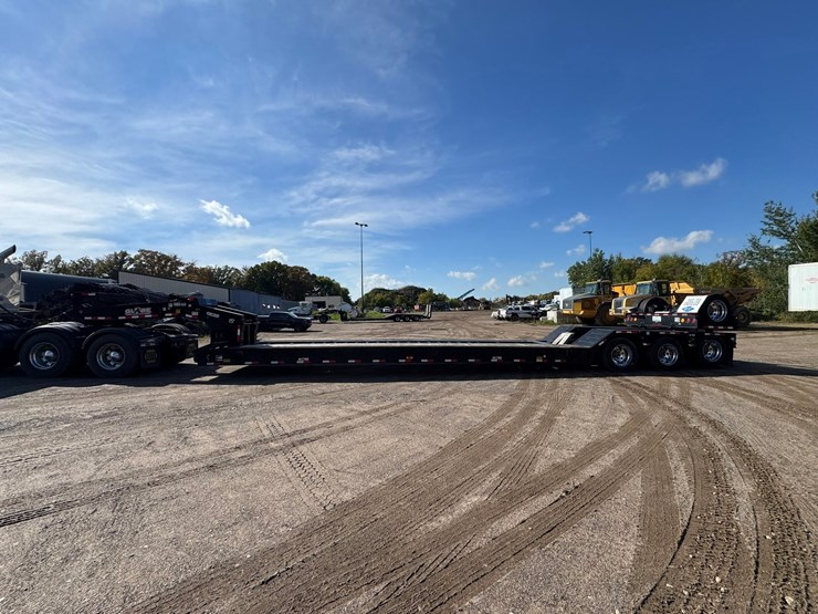 2022-globe-lowboy-image-2