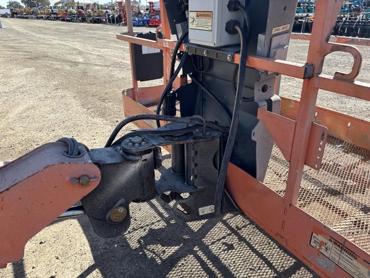 2007-jlg-400s-image-16