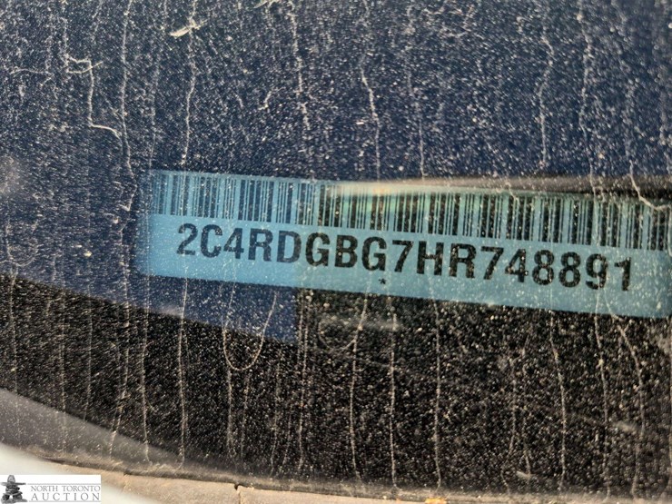 2017-dodge-grand-caravan-sxt-image-15