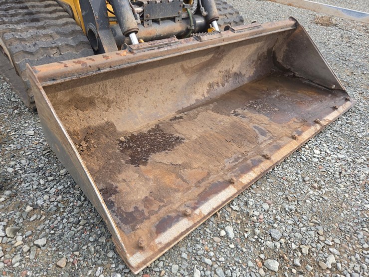 2020-deere-331g-image-9