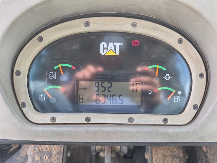 2007-caterpillar-953d-image-52