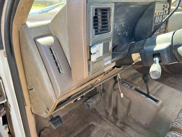 1994-gmc-sierra-2500-image-11