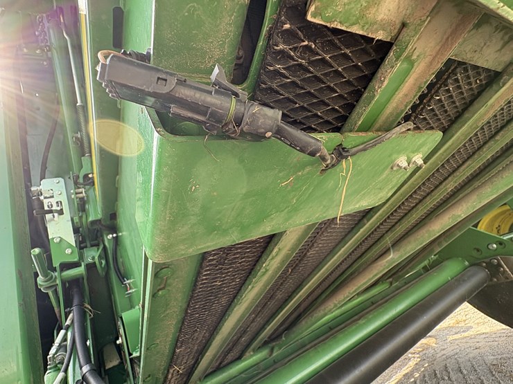 2016-john-deere-569-image-15