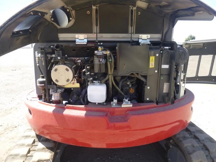 2024-takeuchi-tb257fr-image-18