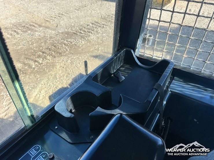 john-deere-8-image-61