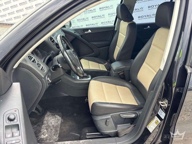 2016-volkswagen-tiguan-image-16